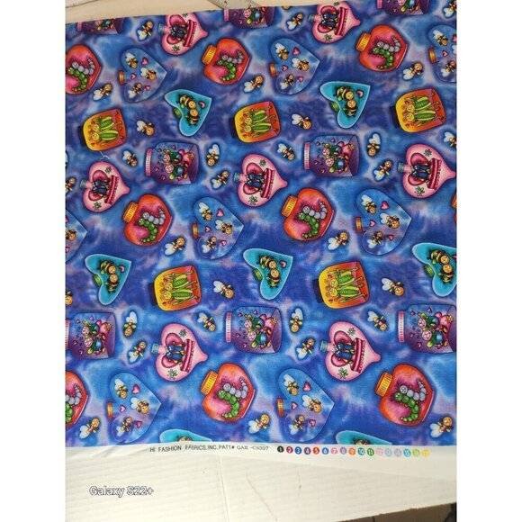 HI Fashion Fabrics Bug Jar & Hearts Cotton Blend Fabric 45" x 36"- 1 yard - Picture 2 of 10